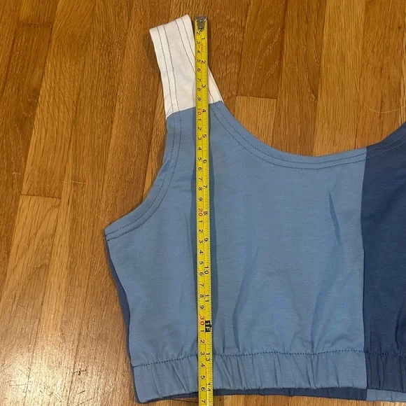 Shein | Women’s Blue and White Colorblock Crop Top and Shorts Set - Picture 2 of 11